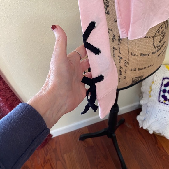 💗Peace Love World💗 - Picture 3 of 5